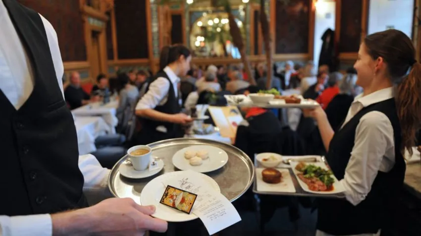 El Gobierno habilitó el pago electrónico de propinas