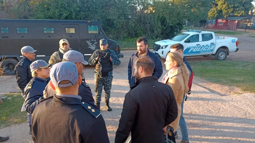 Múltiples allanamientos en Fontana por la investigación de corrupción entre piqueteros y exfuncionarios