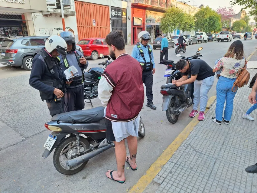 Varias motocicletas secuestradas en Resistencia por falta de casco o por circular a gran velocidad