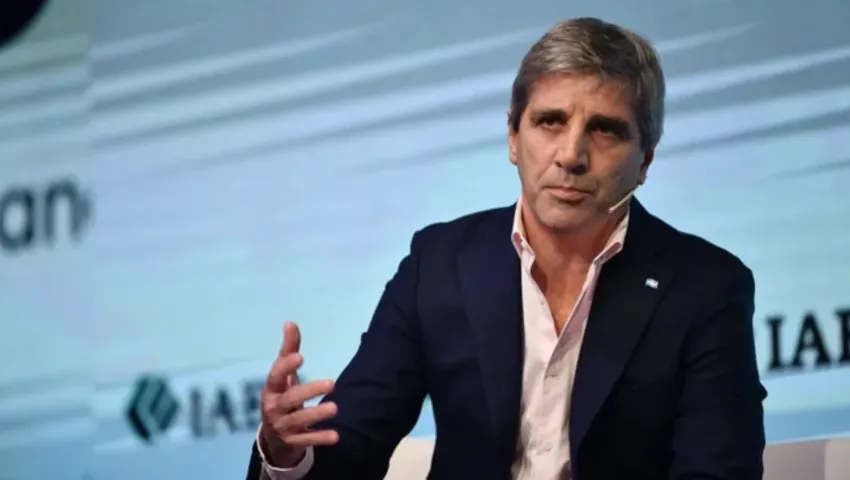 Caputo criticó a la oposición por las jubilaciones: «Destrozan las cuentas fiscales»