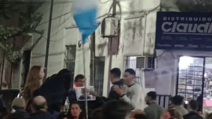 La familia de Loan se reunió con el gobernador