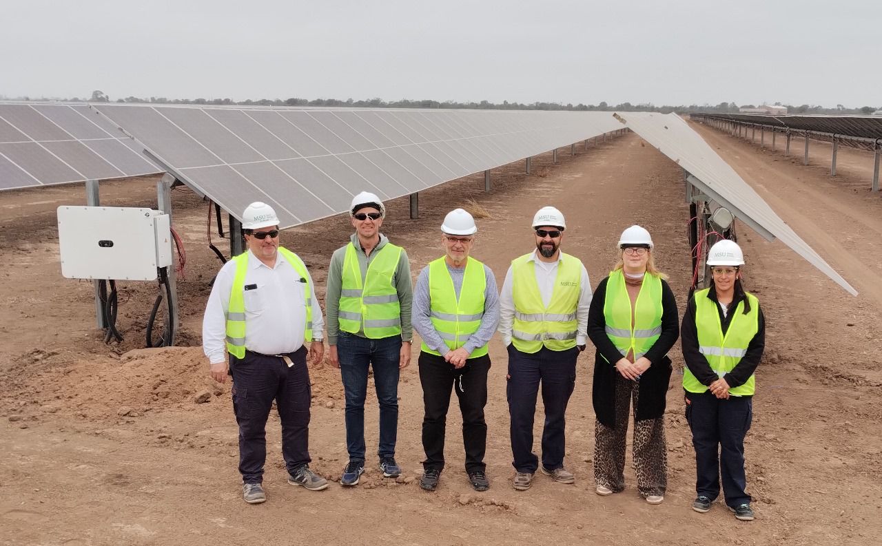 El gobierno provincial entregó la factibilidad hídrica al proyecto del Parque Solar  «Pampa del Infierno»