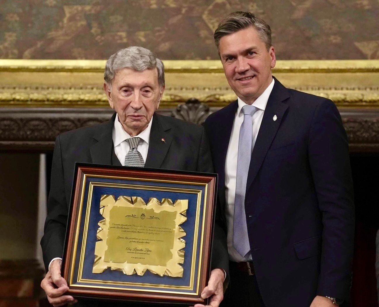 Buenos Aires: El Gobernador Zdero acompañó el reconocimiento a Luis Landriscina