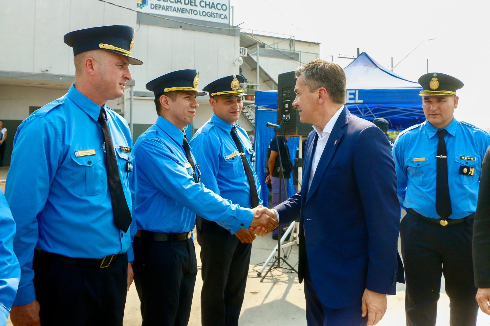 El gobernador Zdero entregó 448 armas reglamentarias nuevas a la Policía del Chaco