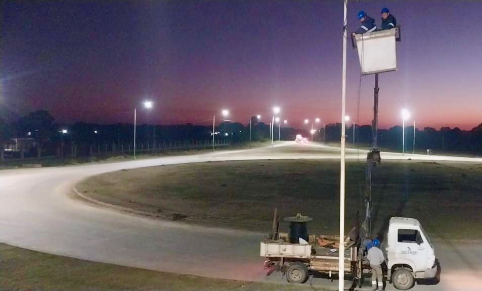 SECHEEP repuso la red de alumbrado público en el acceso oeste de General San Martín