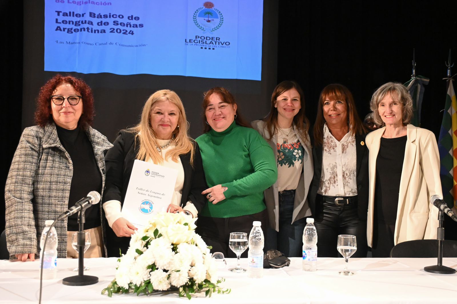 “Es prioridad construir juntos más ciudadanía y equidad”, afirmó Delgado en la entrega de certificados del 1º Ciclo de Talleres de Lengua de Señas