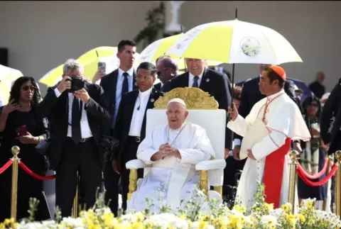 Alrededor de 600.000 personas asistieron a la misa del Papa Francisco en Timor Oriental