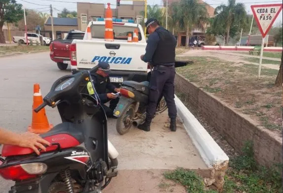 Múltiples operativos de Caminera durante el fin de semana: secuestros, detenciones y detección de alcoholizados