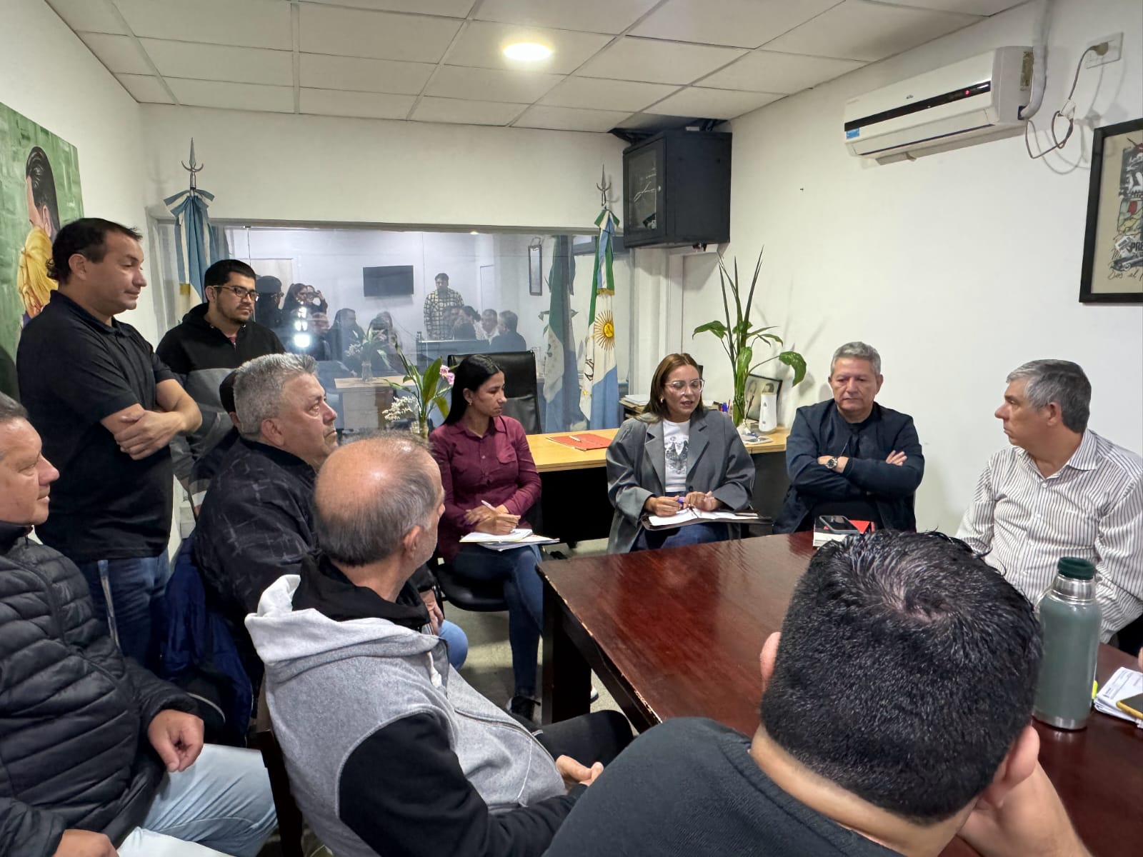 Magda Ayala anunció un aumento del 18% en los haberes y refrigerio de los trabajadores municipales