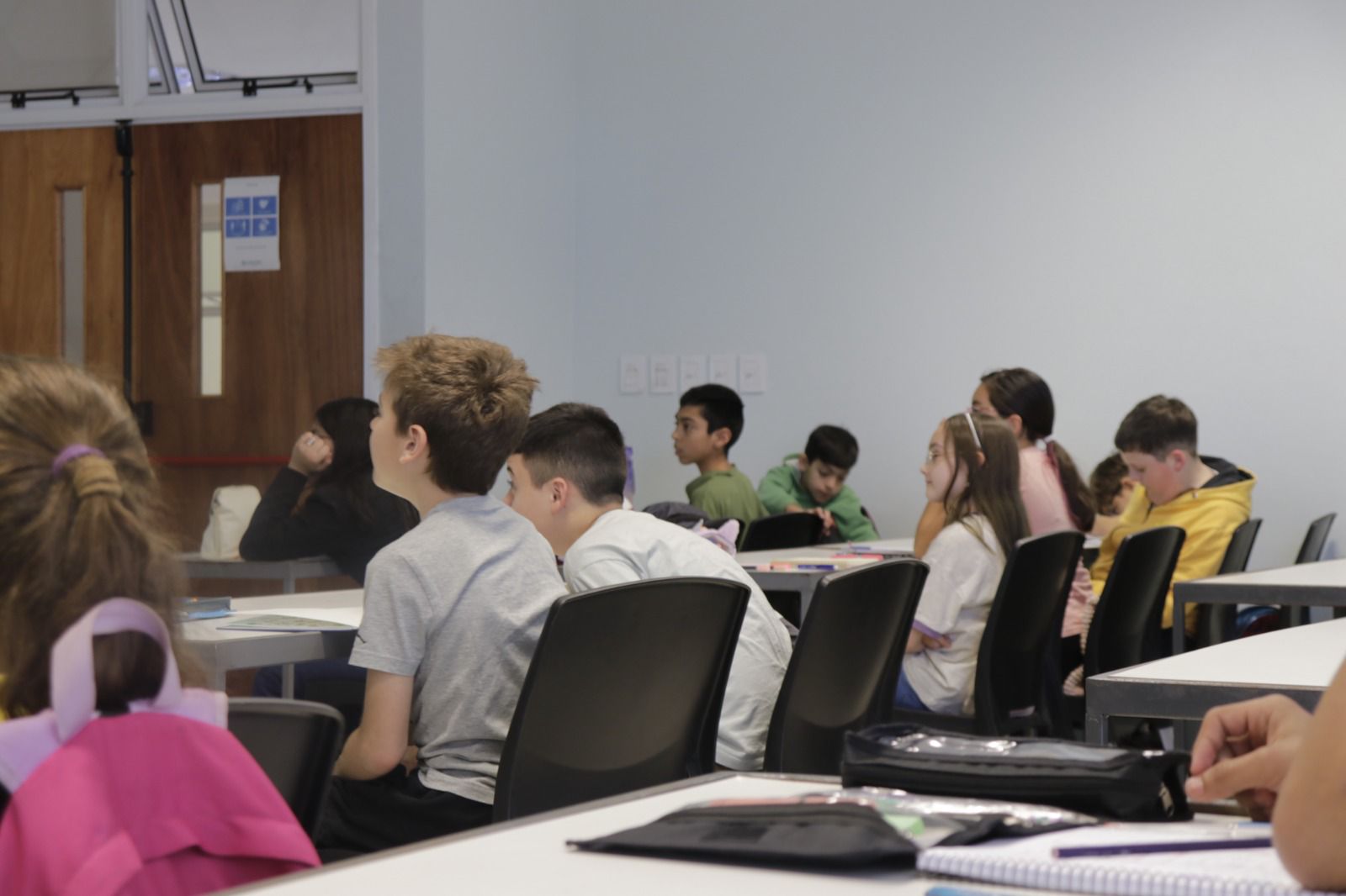 Comenzó el Curso de Programación y Robótica por el informatorio de la Subsecretaría de Industria y la UNNE