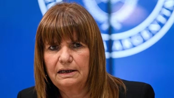 Bullrich criticó a Grabois por los incidentes en Ezeiza: La PSA le paró el carro, salió como rata por tirante