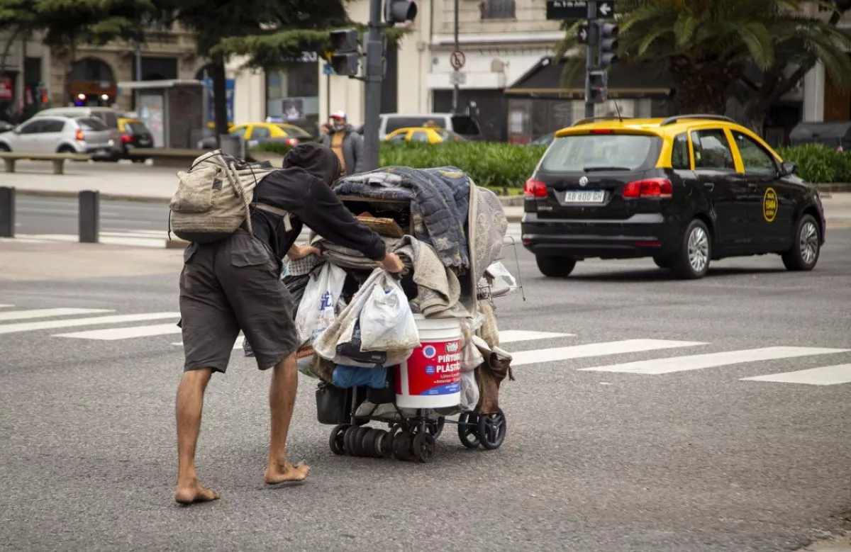 Una familia necesitó $ 939.886 en agosto para no ser pobre, informó el Indec