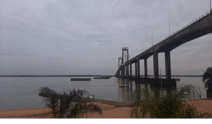 Corrientes: un policía rescató a una mujer que se había arrojado al río Paraná
