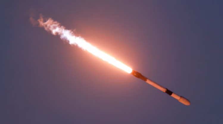 Descubrieron que la explosión de dos cohetes de SpaceX abrió un masivo agujero en la ionosfera: qué significa