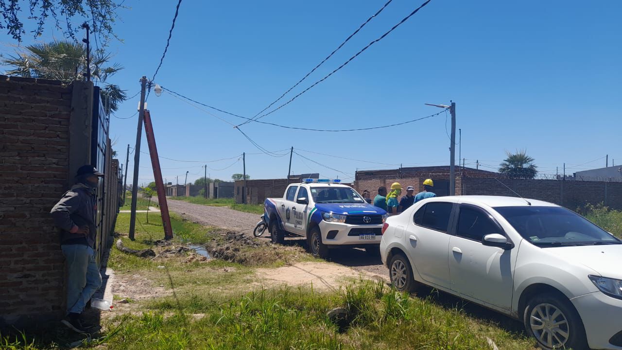 Lucha a las conexiones ilegales: tres detenidos en el barrio Montecarlo en un operativo de SECHEEP y la Policía