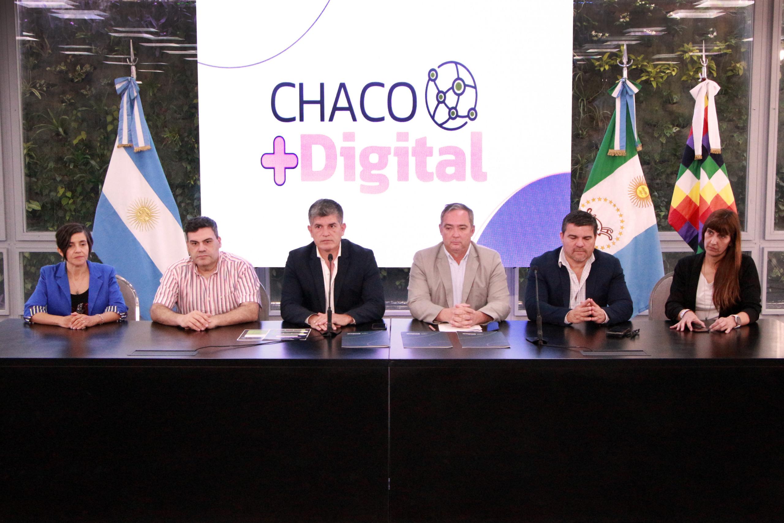 El Gobierno provincial firmó un convenio para reducir la brecha digital y mejorar el acceso a la salud
