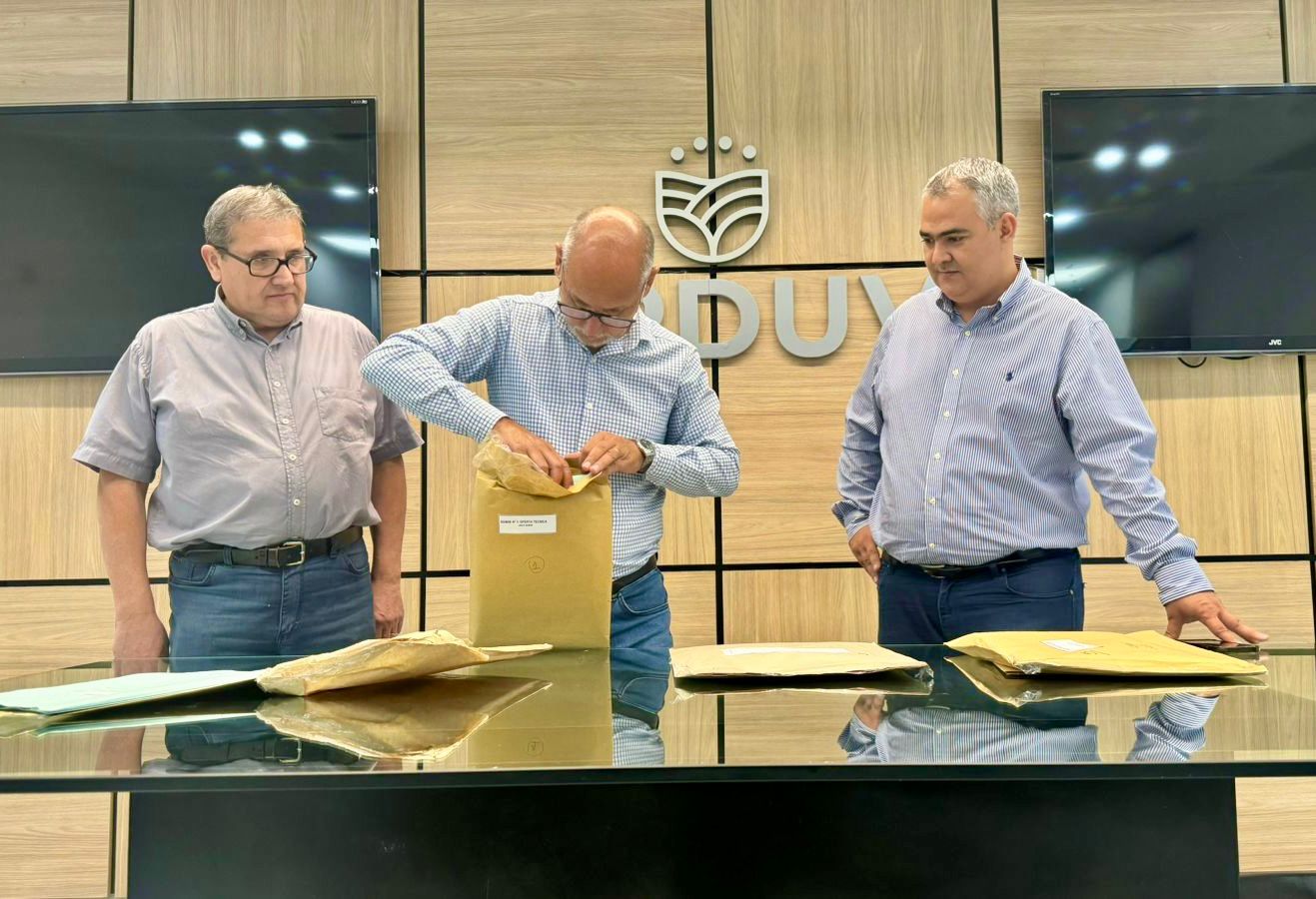 Chorros: apertura de sobres para obras de infraestructura