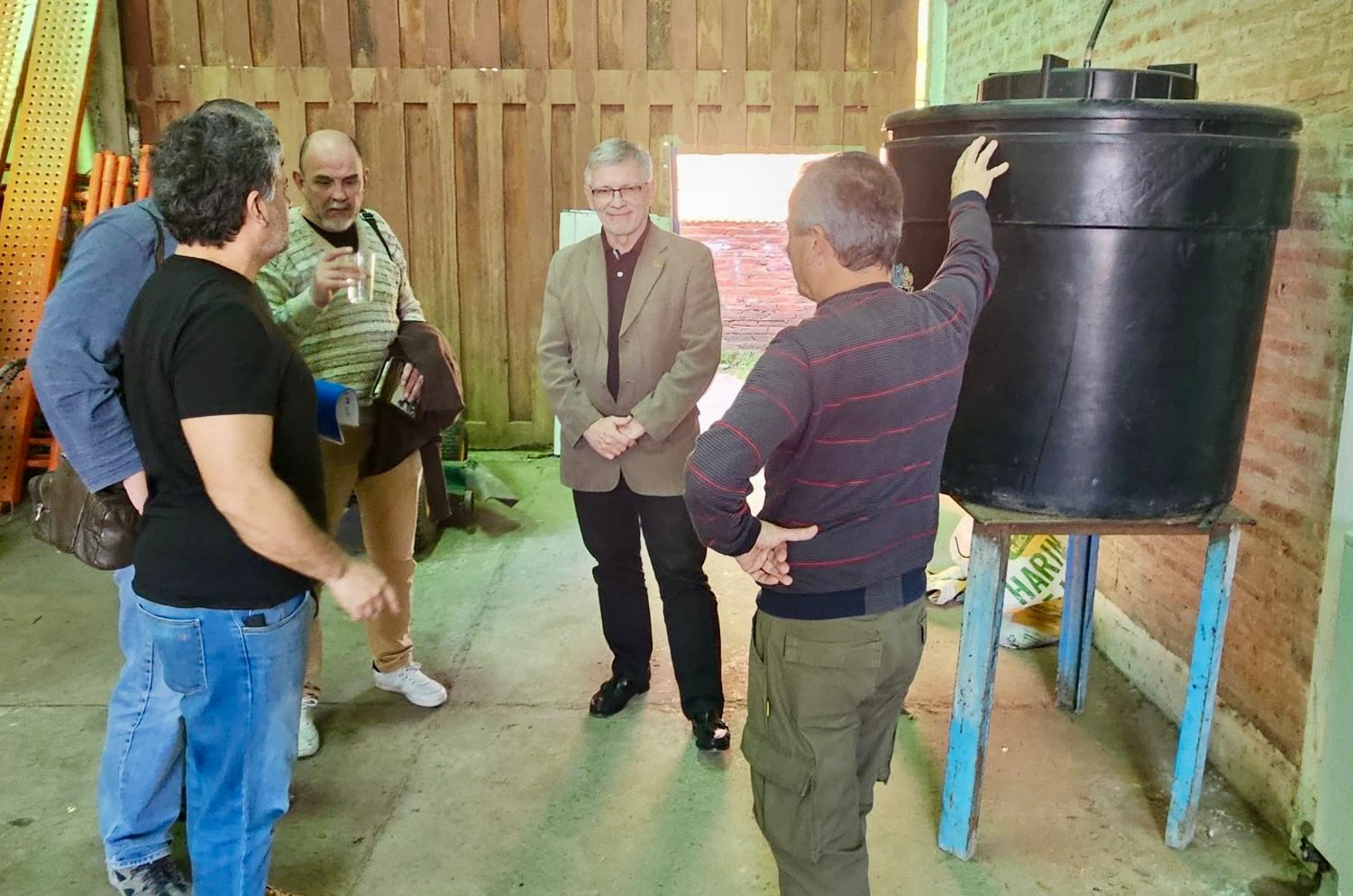 El Gobierno provincial articula la llegada de tanques de abatimiento de arsenico con Agricultura de Nación