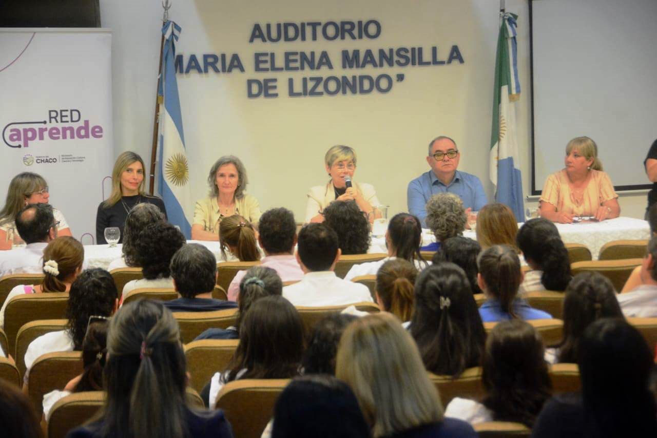 Red Aprende: Más de 2500 bibliotecarios se capacitan en alfabetización informacional