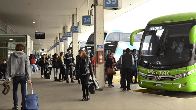 Presentan medida cautelar para garantizar el acceso gratuito de personas con discapacidad en el transporte de larga distancia
