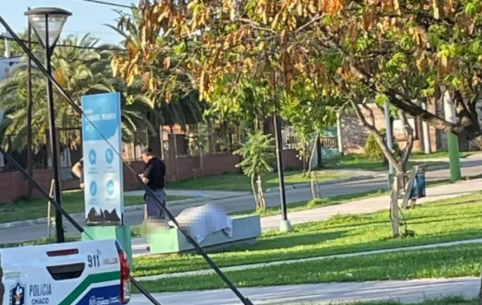 Conmoción en Resistencia: esta mañana encontraron muerto a un hombre en una plaza