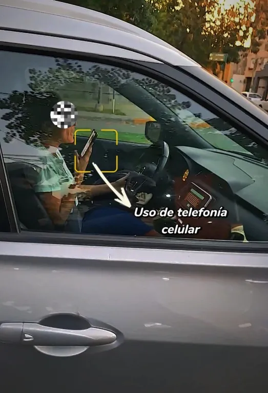 La Municipalidad multa a conductores que manejan utilizando el celular