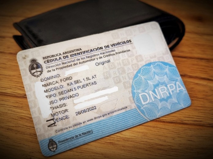 Reglamentaron la nueva Cédula Azul: será reemplazada por un trámite a través de la app Mi Argentina