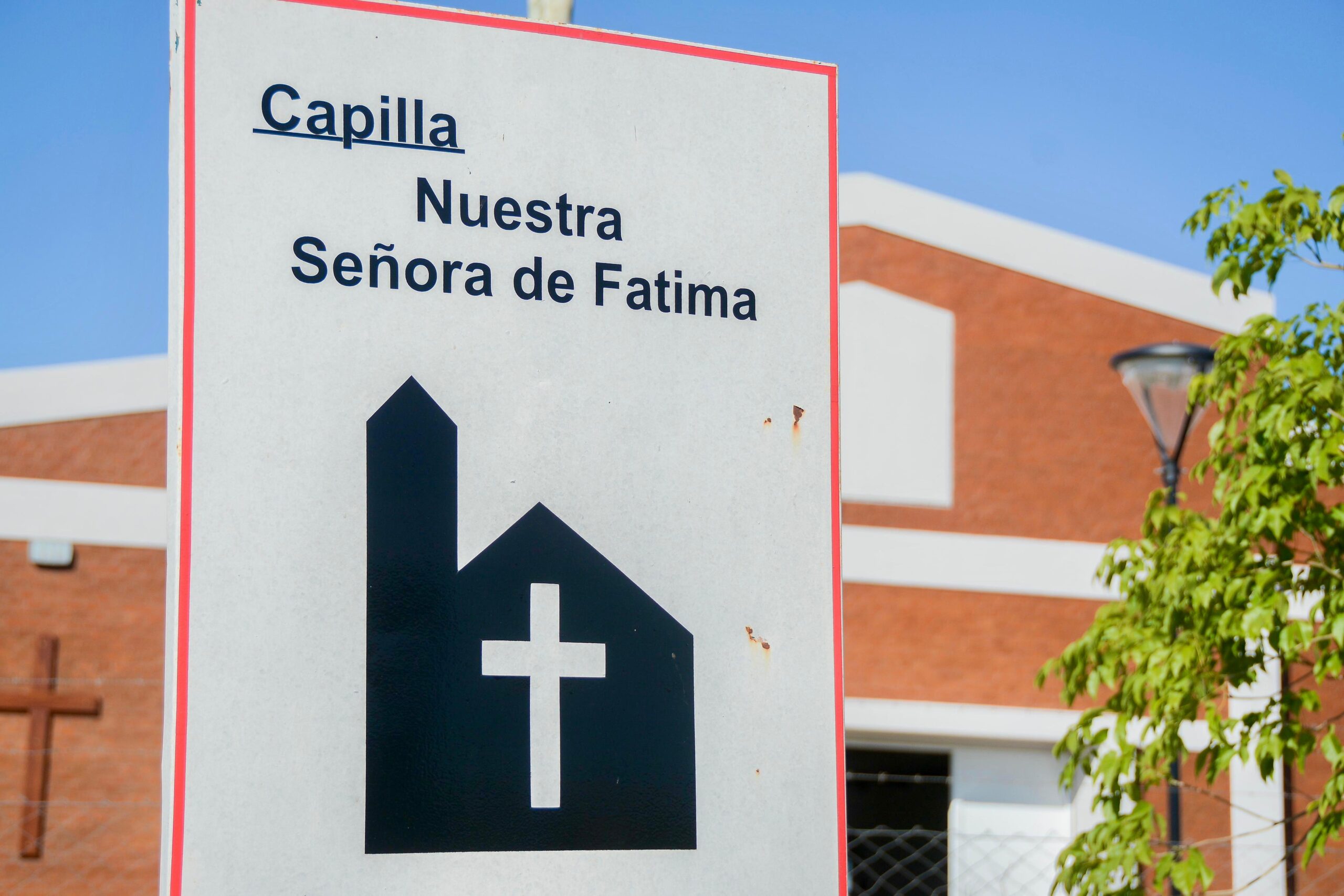 El Gobernador inauguró la capilla Nuestra Señora de Fátima