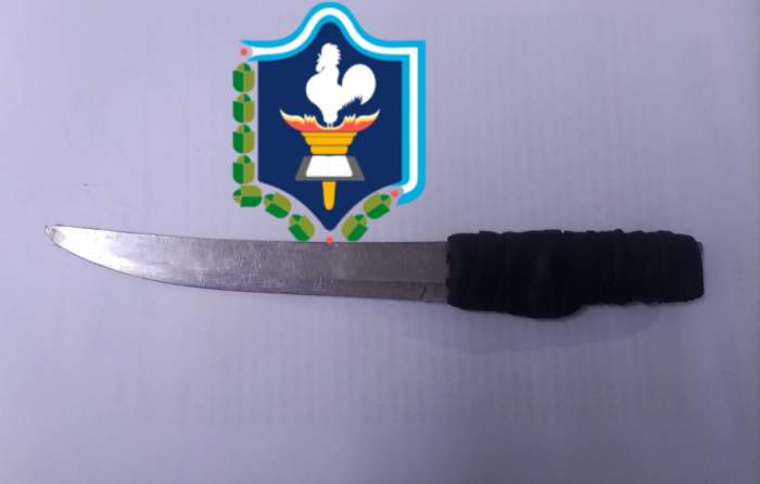 Rompió la perimetral y atacó a su ex pareja con un arma blanca