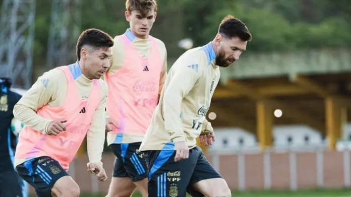 Desde las 11, la Selección Argentina tendrá su última práctica antes de viajar a Paraguay
