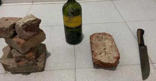 Un violento enfrentamiento en el barrio Norte de Charata dejó a un policía gravemente herido