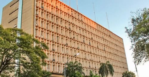 Hasta el jueves no habrá atención en la administración pública