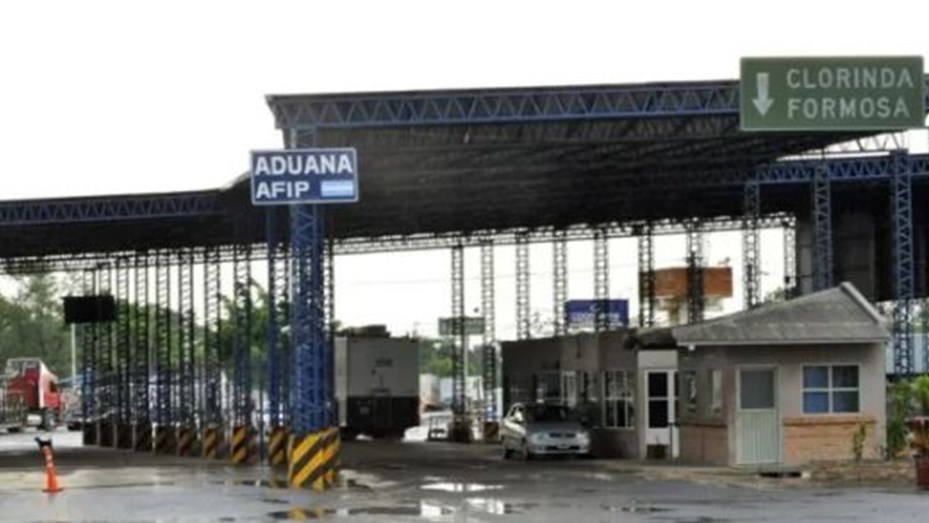 Usaron la identidad de su hijo para sacar a un niño del país: “Podría ser solo la punta del iceberg”