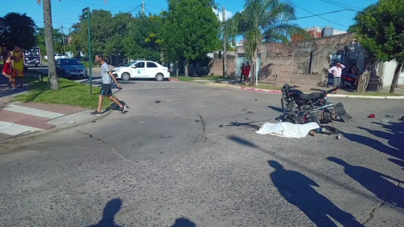 Siguen los accidentes fatales en Resistencia: Muere un hombre en un choque de motos