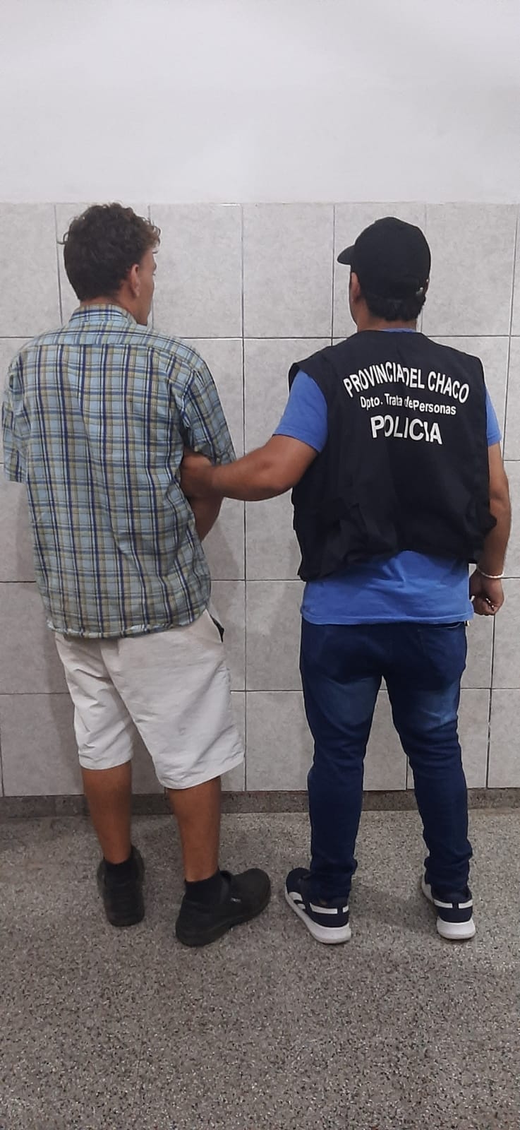 El captor de la joven chaqueña la estaba llevando hacia Brasil