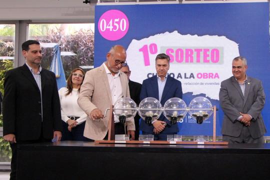 Realizaron el sorteo para que familias chaqueñas refacciones sus casas