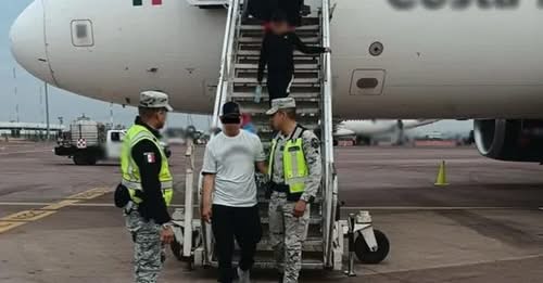 México: un hombre intentó secuestrar un avión y desviarlo a Estados Unidos