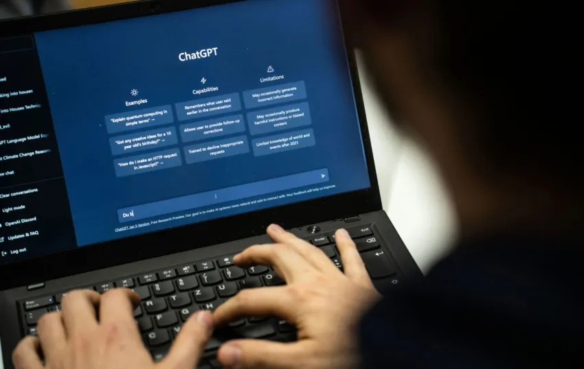 Inteligencia artificial: cayó en todo el mundo el ChatGPT