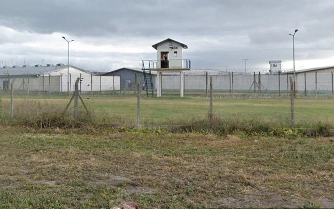 El colmo: Se fugaron de una cárcel en La Plata, fueron capturados cuando quisieron tomar un Uber
