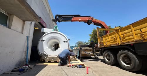 El Hospital Pediátrico «Dr. Avelino L. Castelán» recibió su primer resonador en el marco de una obra transformadora