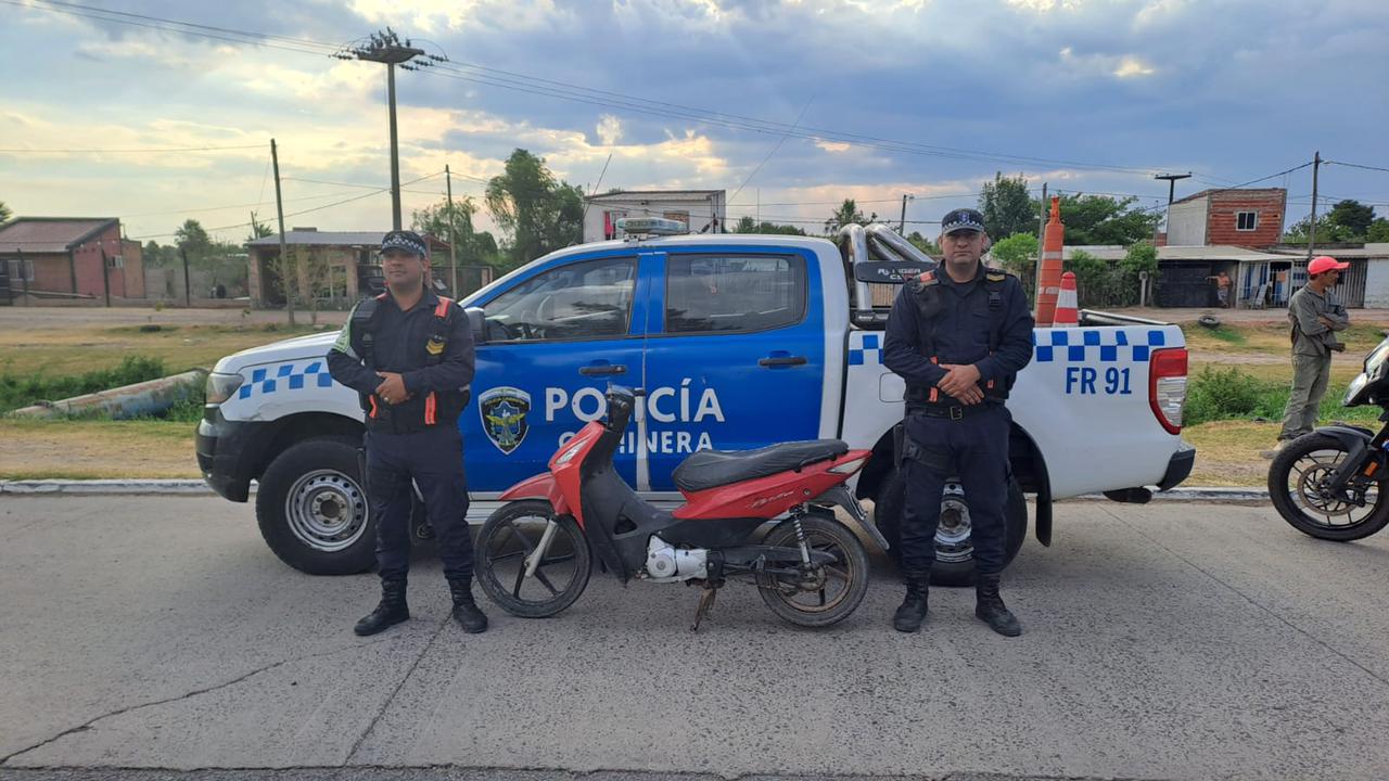 Caminera secuestró 1 camión con pedido de captura, un auto, recupero 2 motocicletas, detectó 35 alcoholemias y labro 198 actas
