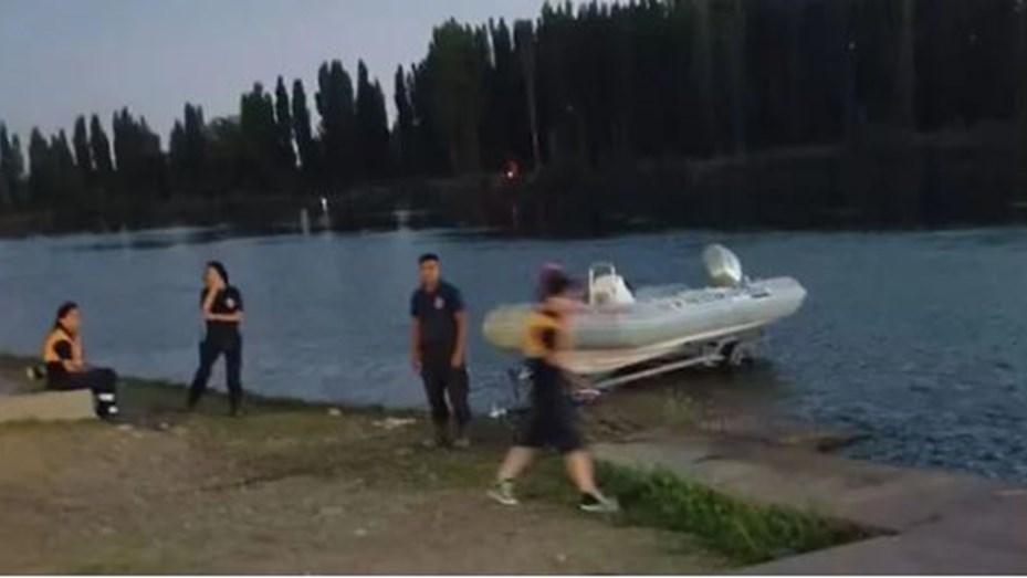 Desesperada búsqueda en el río Limay: una nena de 10 años desapareció mientras se bañaba