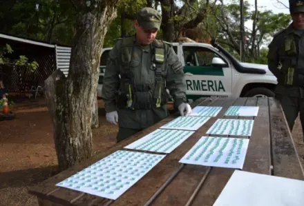 Incautaron un auto con casi 700 pastillas de éxtasis