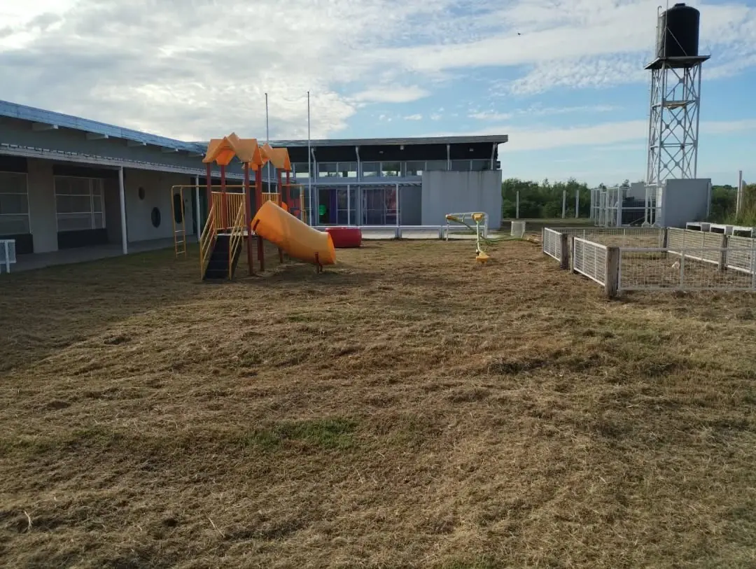 La Municipalidad de Fontana realizó operativos de limpieza en distintos barrios