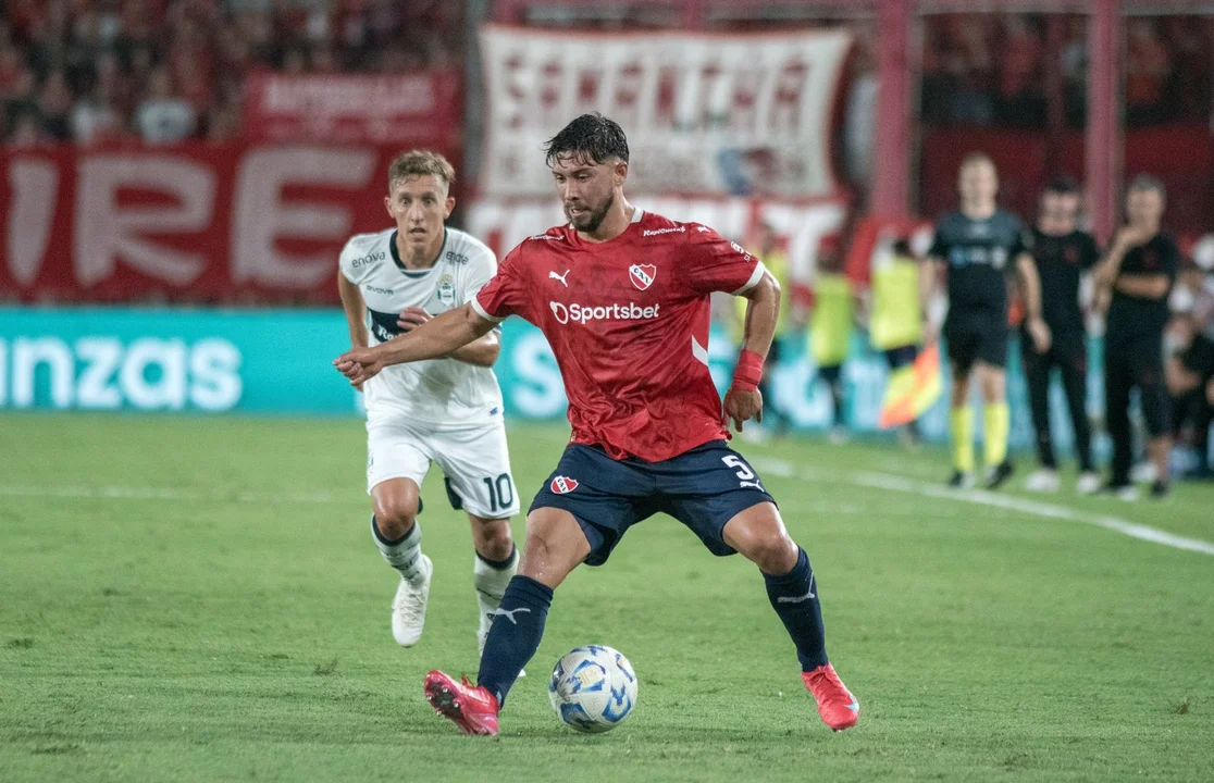 Independiente le ganó 2-0 en un partidazo a Gimnasia y sigue con puntaje ideal en el Torneo Apertura