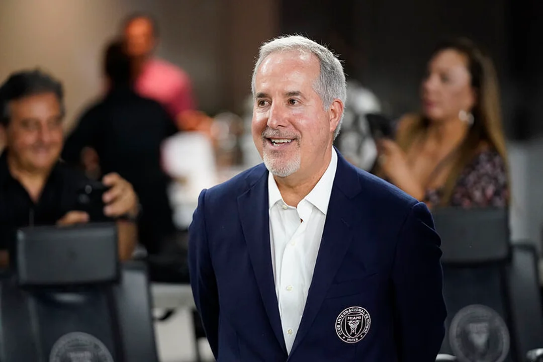 El dueño del Inter Miami llega a la Argentina para analizar inversiones