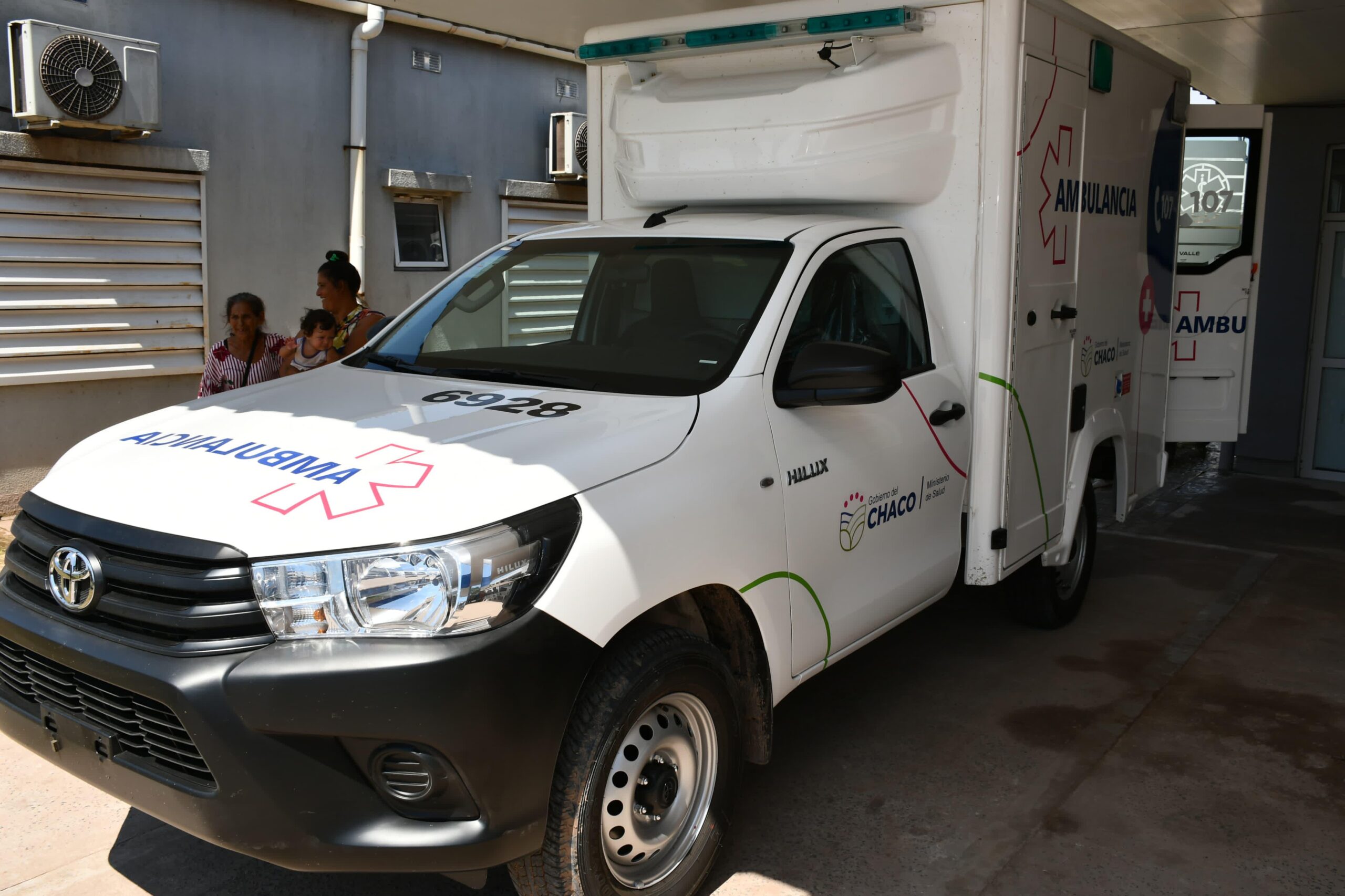 Operativo Sanitario en Tres Isletas: el Gobernador Zdero entregó además una nueva ambulancia, de alta tecnología, para el hospital “Dr. Jorge Vázquez”