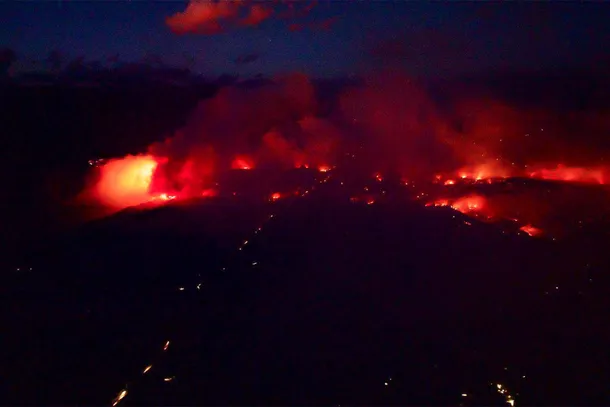 El Bolsón, en vilo por el avance de los incendios forestales: convocan a voluntarios