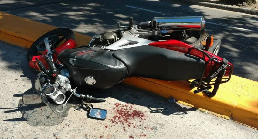 Dos hombres pelean por su vida tras un grave siniestro