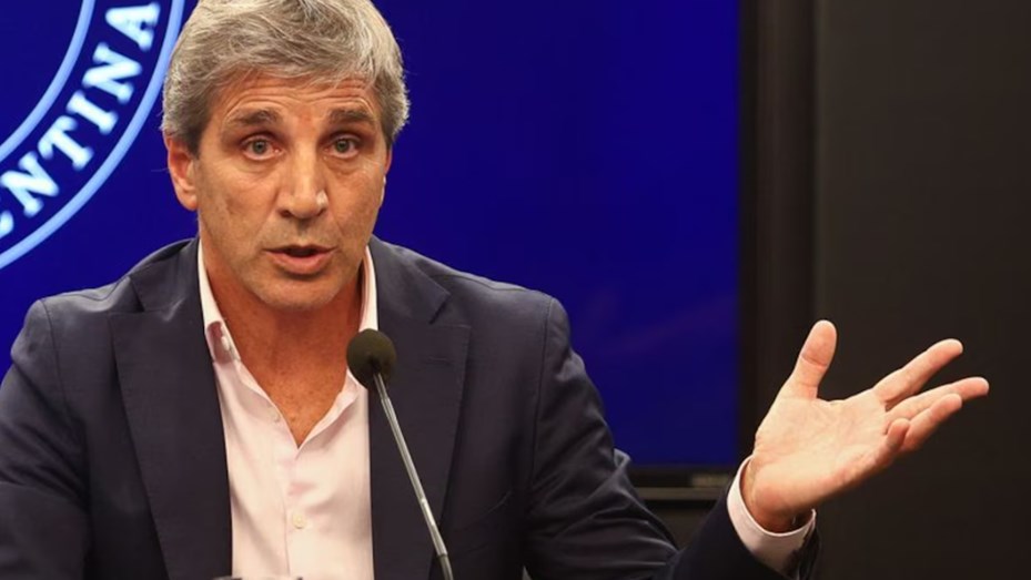 «Lo que hagamos no afectará a la gente», dijo Caputo al referirse al dólar tras el posible acuerdo con el FMI